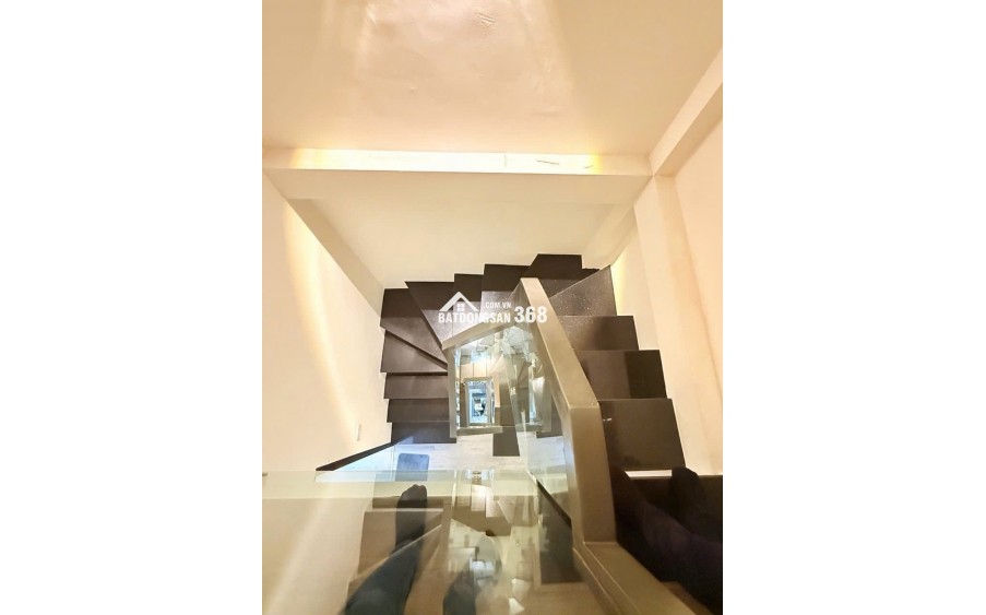 Cực Hiếm, Nhà Lô góc hồ tây chỉ 11 tỷ, 5 tầng, mặt tiền 4.4m. Vừa ở, vừa kinh doanh